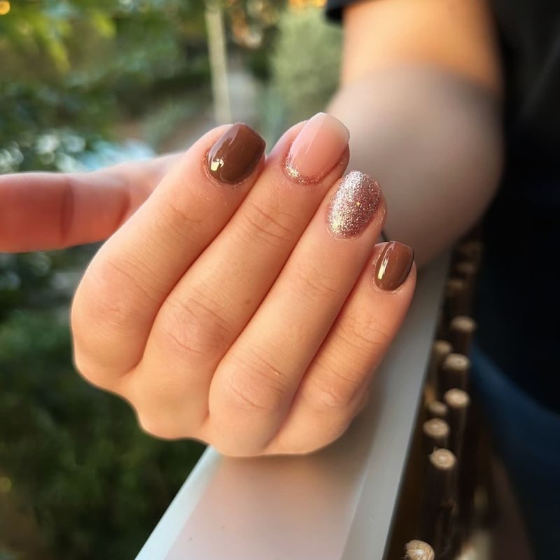 ongle brun Mélanie beauté