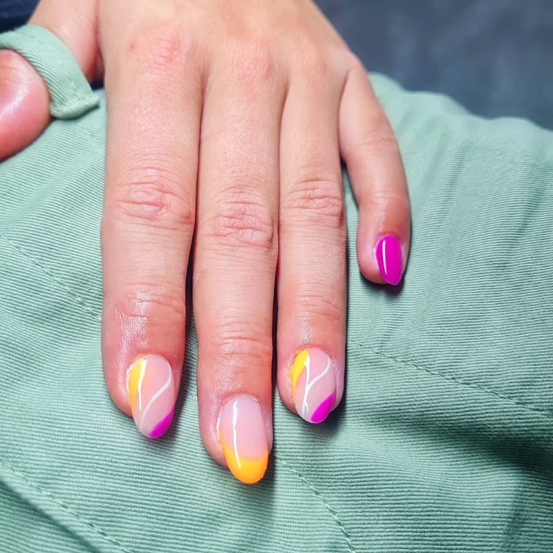 ongle rose jaune Mélanie beauté